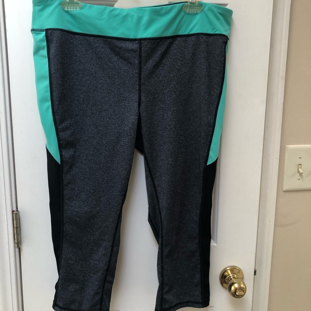 Gap cropped leggings